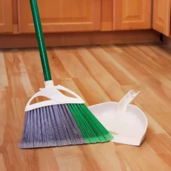 Libman Brooms 11.38-in Poly Fiber Angle with Dustpan Upright Broom -Cleaning Supplies Sales Shop 07982579