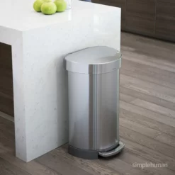 simplehuman Trash Cans 60-Liter Brushed Stainless Steel Steel Trash Can with Lid 11 simplehuman Trash Cans 60-Liter Brushed Stainless Steel Steel Trash Can with Lid -Cleaning Supplies Sales Shop 08461897 scaled