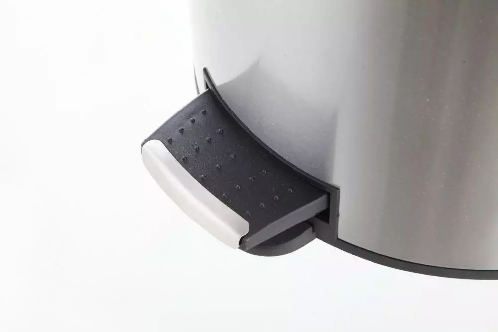 Style Selections Trash Cans 30-Liter Stainless Steel Steel Commercial Trash Can with Lid 6 Style Selections Trash Cans 30-Liter Stainless Steel Steel Commercial Trash Can with Lid - Image 4