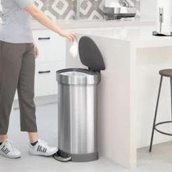 simplehuman Trash Cans 60-Liter Brushed Stainless Steel Steel Trash Can with Lid 13 simplehuman Trash Cans 60-Liter Brushed Stainless Steel Steel Trash Can with Lid -Cleaning Supplies Sales Shop 44304720 scaled